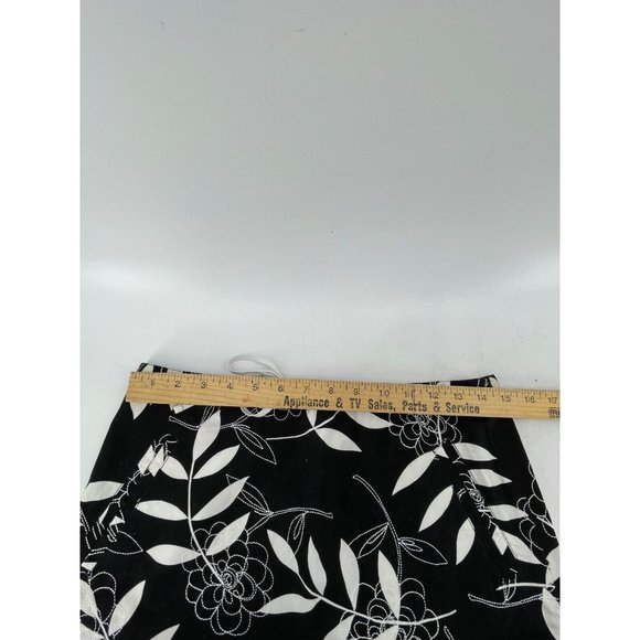 Ann Taylor Loft Women's Embroidered Floral Mini Skirt Pockets Side Zip Size 6 - Picture 13 of 15